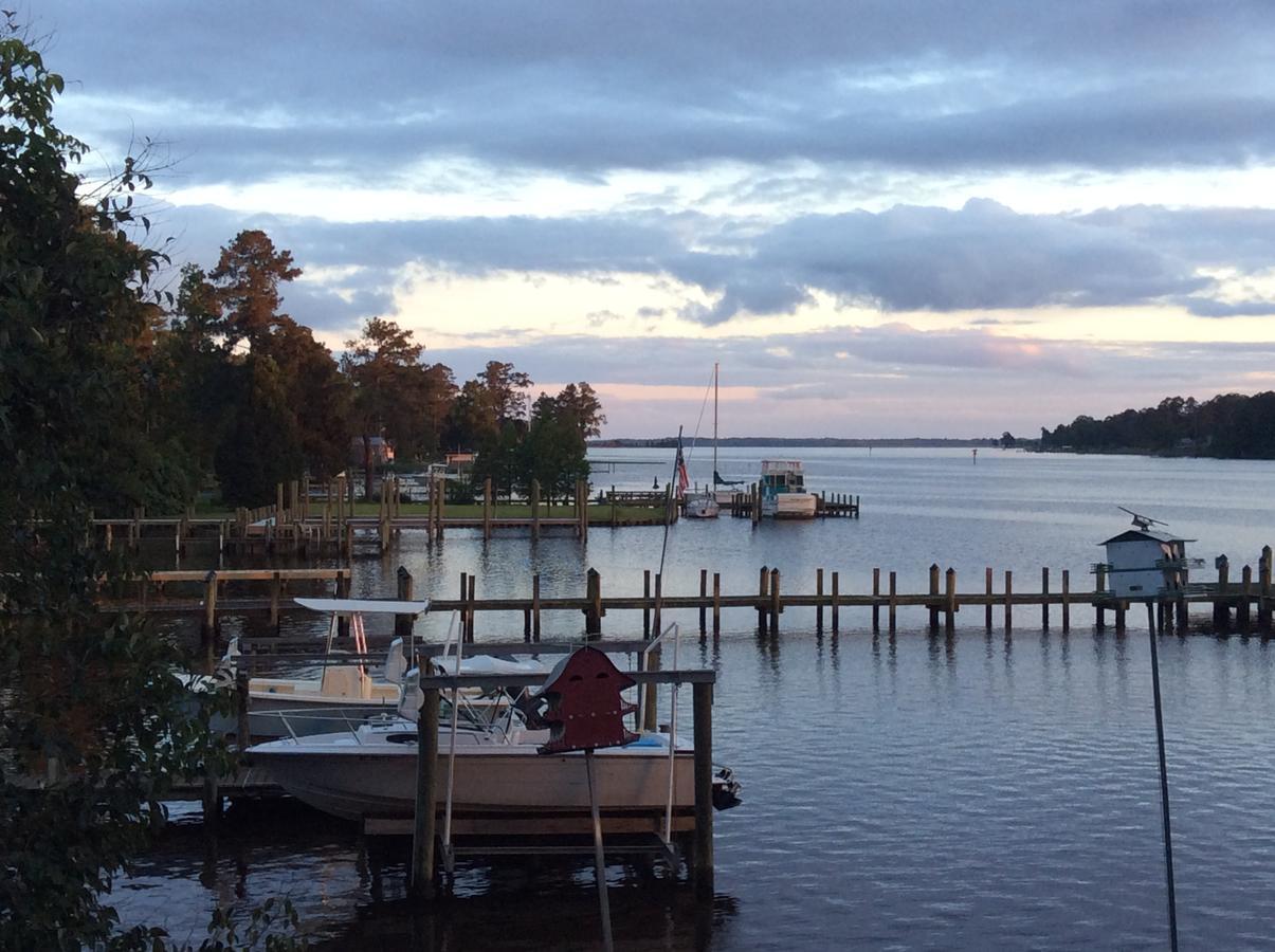 Bath Harbor Marina And Motel 외부 사진